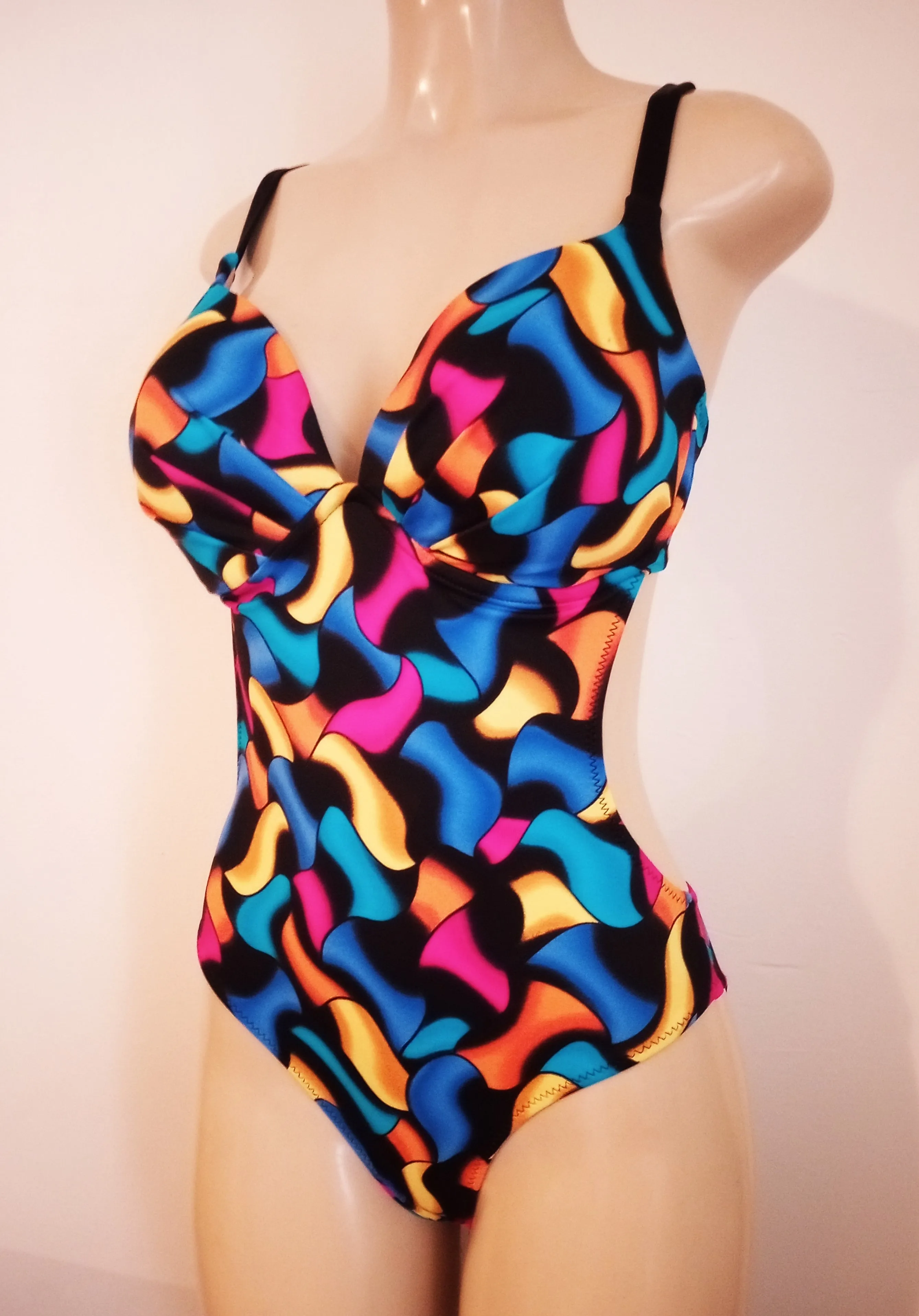 Cutout Side Monokini Underwire Push Up One Piece Swimsuits