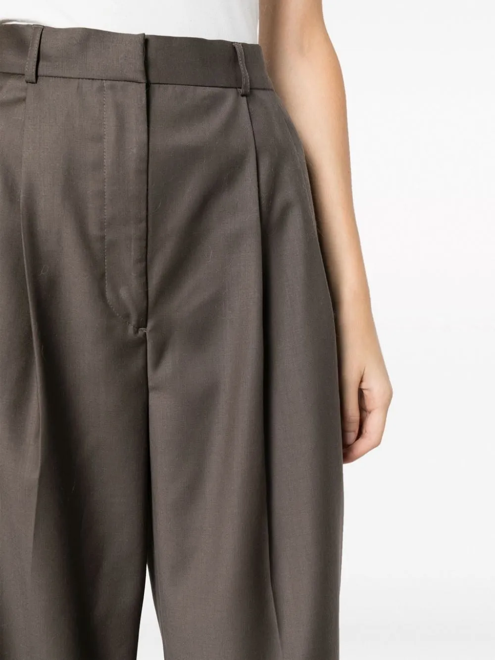 Double-Pleated Cropped Trousers