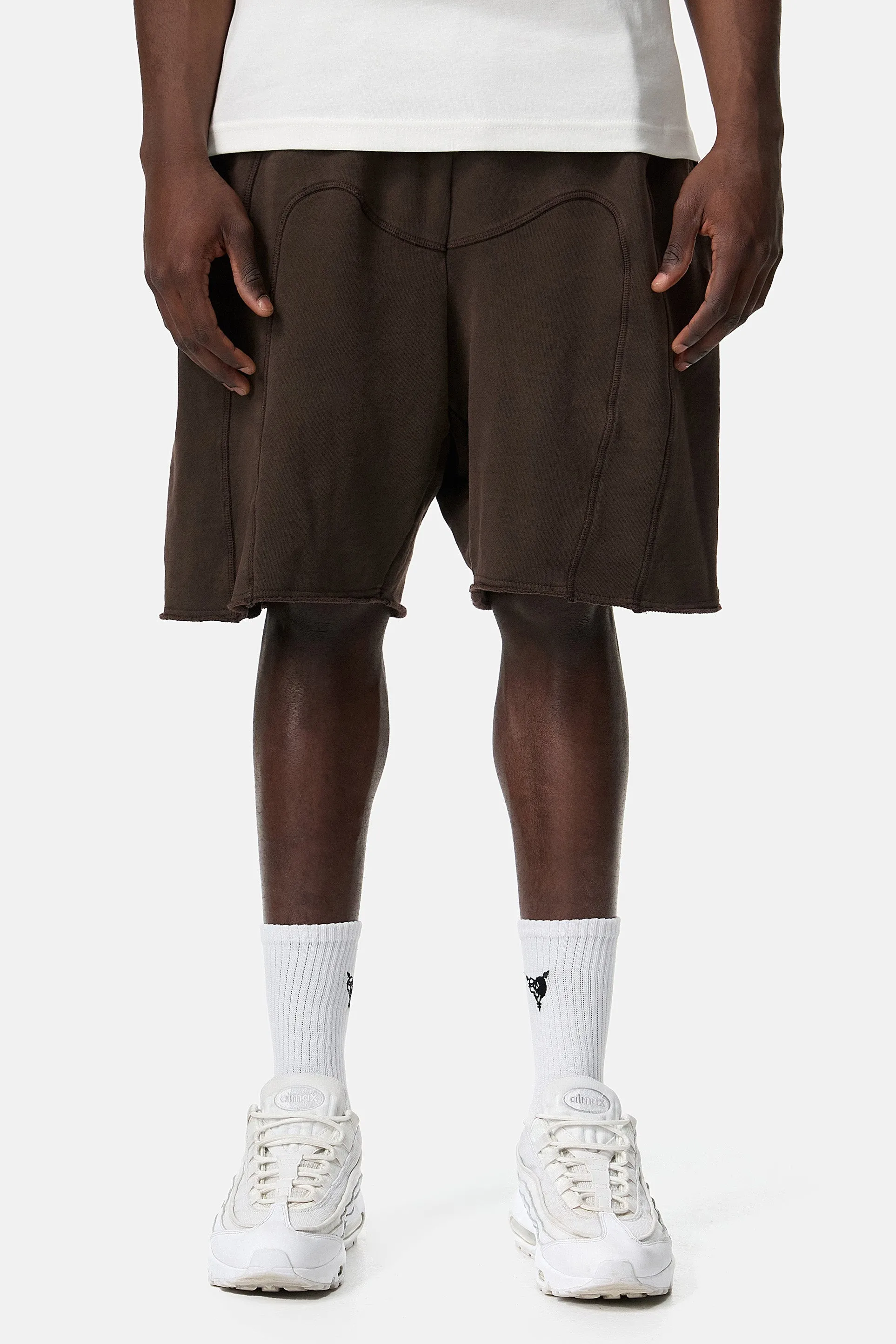 STACKS SHORTS BROWN